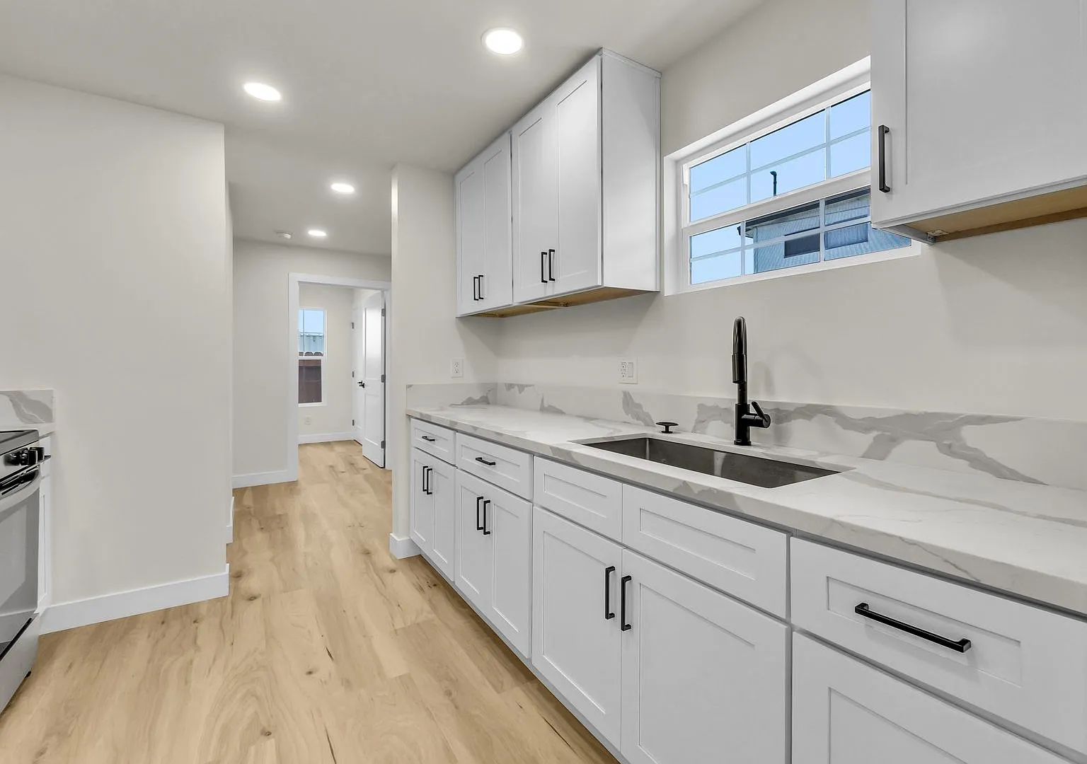 Spacious Remodeled 3 Bed, 2 Bath Home in Prime Downtown Fullerton 2 Parking Spaces! — Photo 1