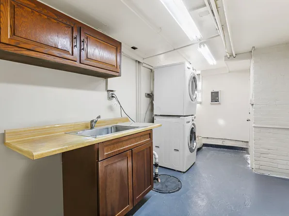 423 Fairmount Avenue image 13 of 18