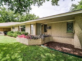 2741 Glenmont Ln, Dallas, TX 75228