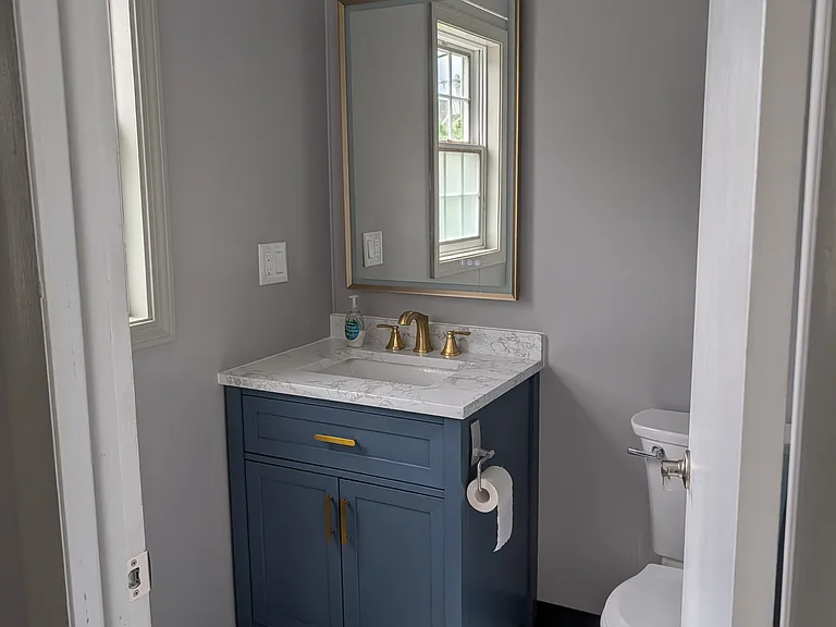 192 E 4th St #192 — Photo 19