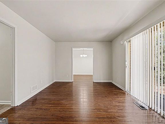 5th image of 3932 Jane Marie Ln