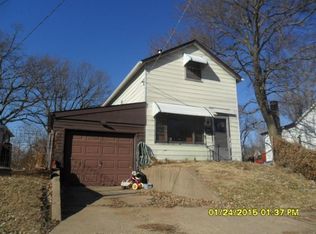 816 S 14th St, Keokuk, IA 52632