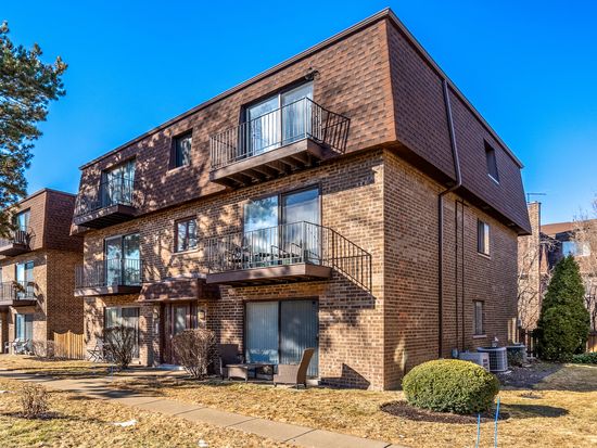 9616 Bianco Ter APT C, Des Plaines, IL 60016