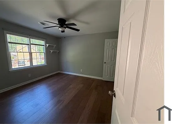 4879 Farm Valley Dr NE — Photo 16