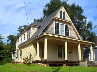 718 N 8th Ave, Laurel, MS 39440