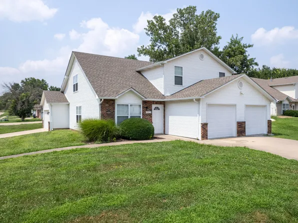 5015 Carrieridge Dr, Columbia, MO 65203