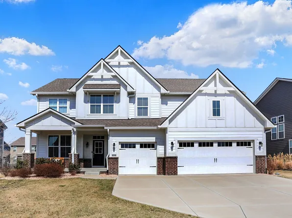 16516 Wilsons Farm Dr, Fortville, IN 46040