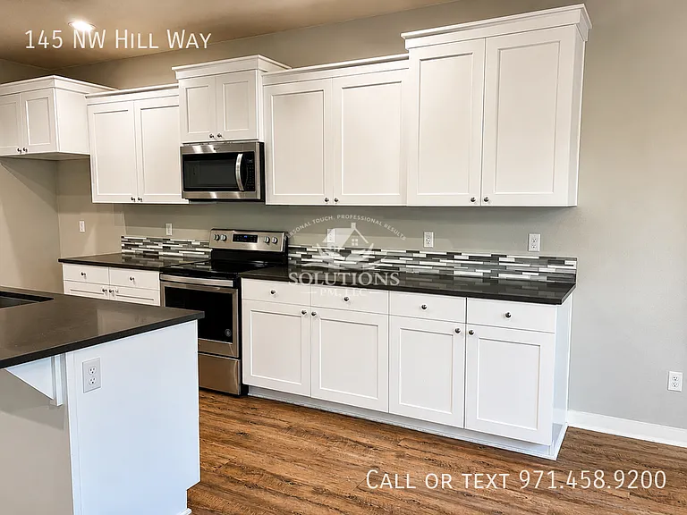 145 NW Hill Way — Photo 7