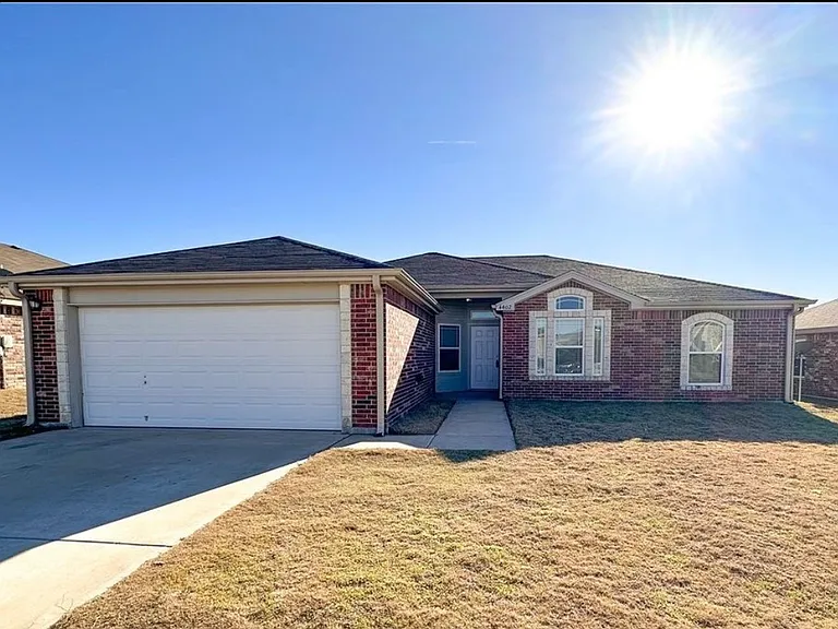 4402 Texas Rangers Dr — Photo 1