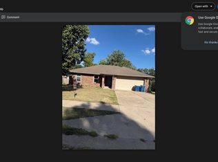 5220 S Honeysuckle Ln, Battlefield, MO 65619