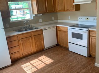 8 Chelsea Ln #15728615, Carbondale, IL 62902