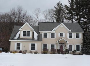 21 Noble Way, Queensbury, NY 12804