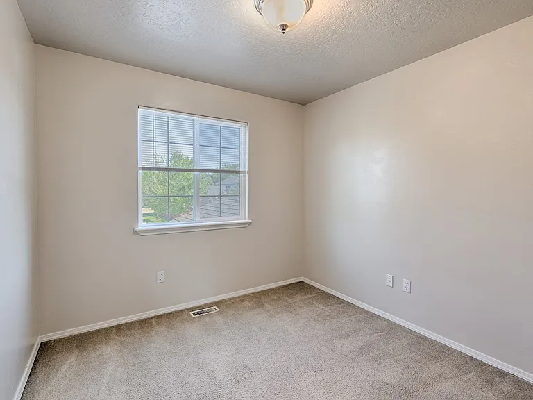 637 E Blue Heron St — Photo 22