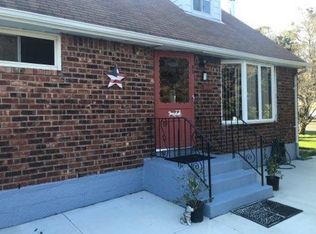 35 Berard Blvd, Oakdale, NY 11769