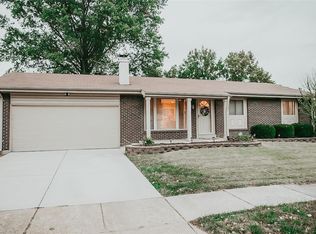 2515 Guebert Rd, Fenton, MO 63026