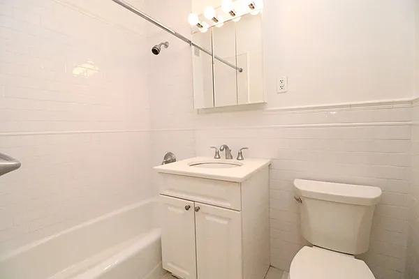 Rented by Halstead Real Estate | media 6