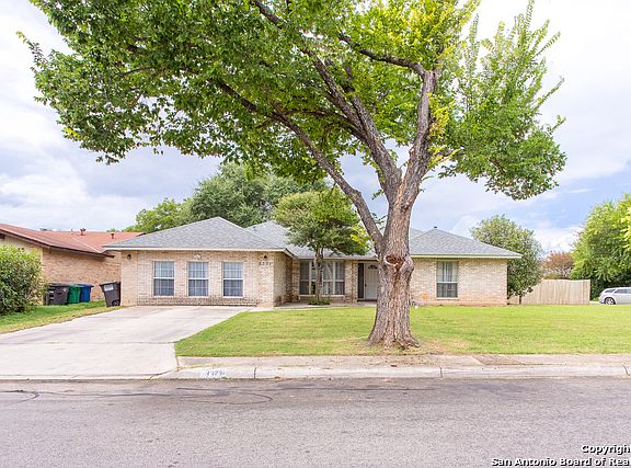 4th image of 8371 Dawnwood Dr