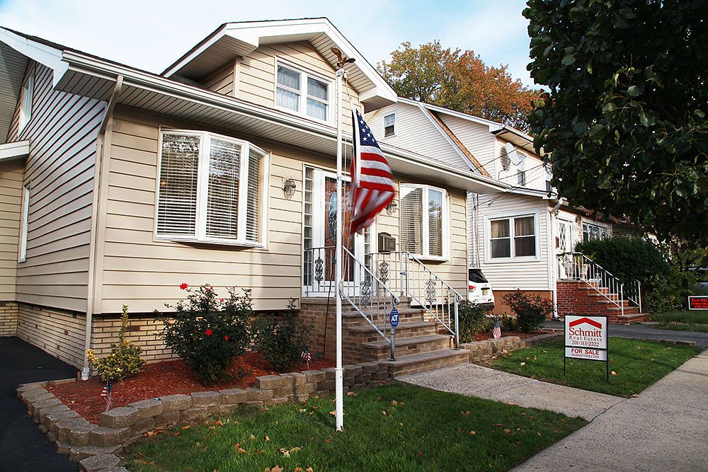 393 Greenmount Ave, Cliffside Park, NJ 07010 Zillow