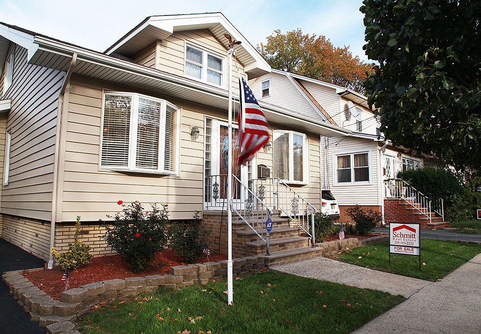 1st image of 393 Greenmount Ave