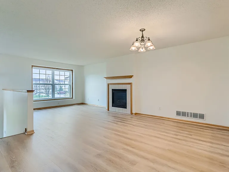15150 Fanning Dr N — Photo 8
