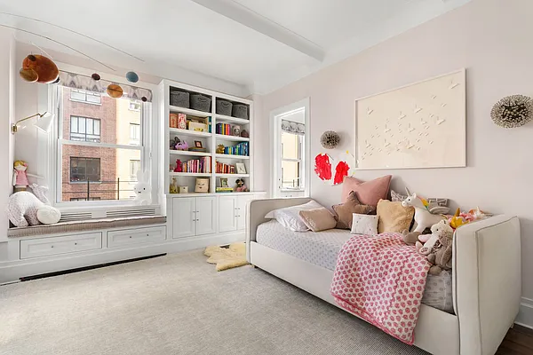 Sold by Compass | media 31