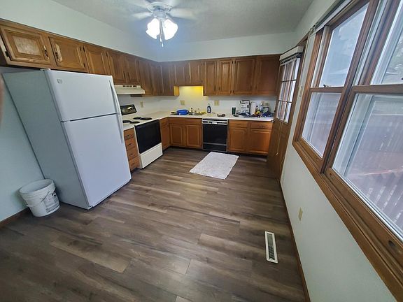 Stove Refrigerator, Dish Washer, Disposal