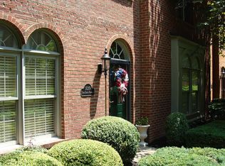 1019 Star Shoot Pkwy, Lexington, KY 40509