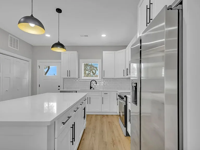 307 W Kenwood Dr — Photo 7