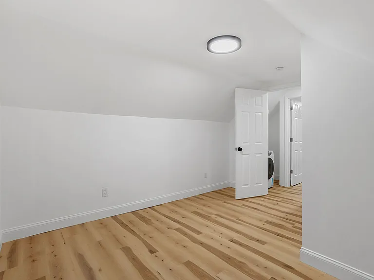 49 Farrell Ave — Photo 19