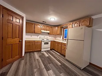 12 King St #2 — Photo 8