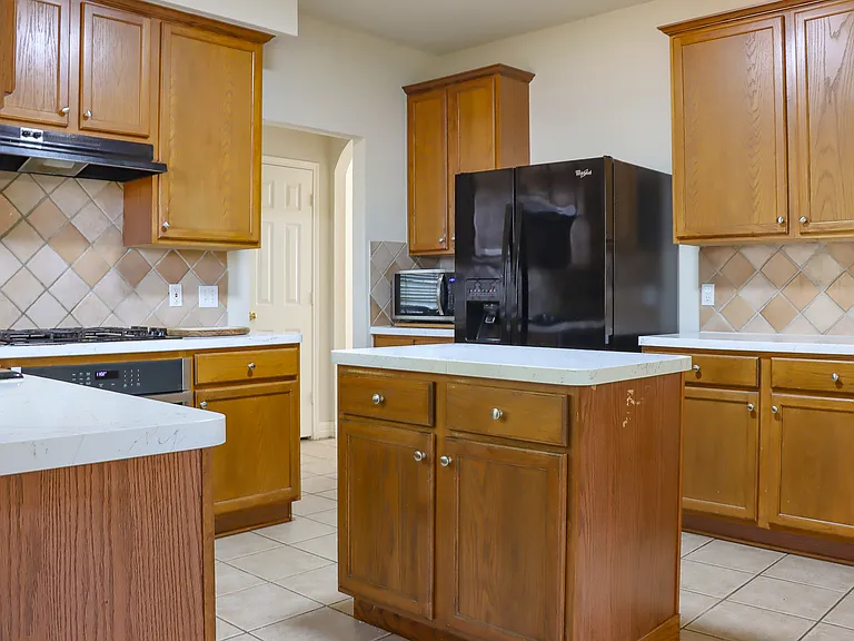 4021 Aladdin Dr — Photo 10