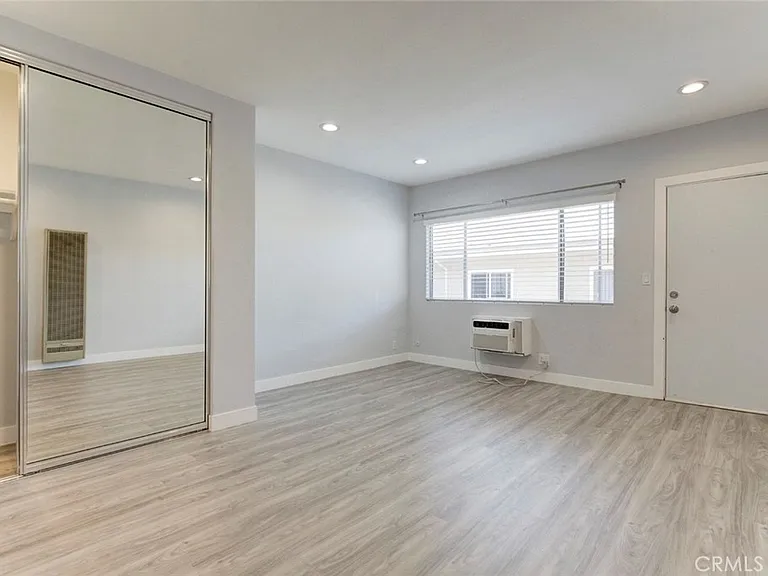 1835 N Alexandria Ave #10 — Photo 7