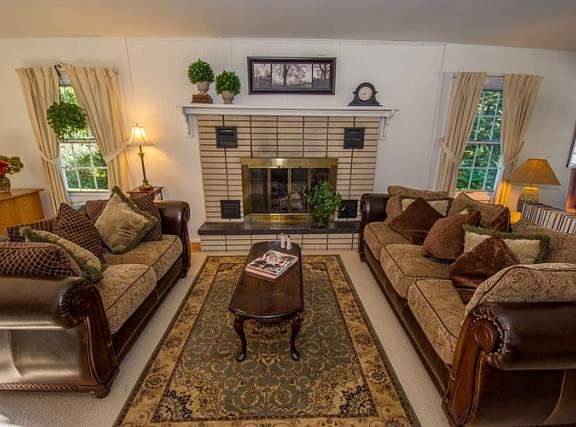 5th image of 3833 S Ironwood Dr