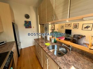 33 Holyoke St APT 4, Boston, MA 02116