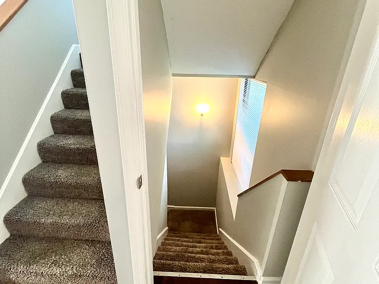 3660 Walden Dr — Photo 10
