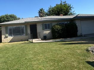 2717 Willow Dr, Madera, CA 93637