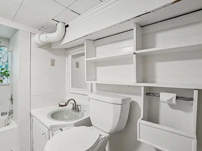 31A Oakwood St — Photo 3
