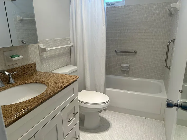 1821 NE 62nd St #331 — Photo 12