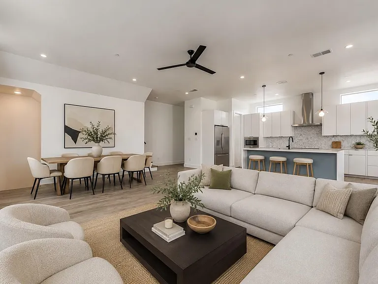 2915 Lucas Dr #105 — Photo 5