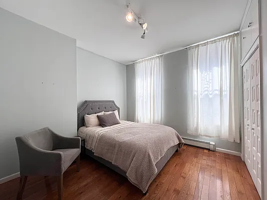 Rented by Keller Williams NYC | media 6