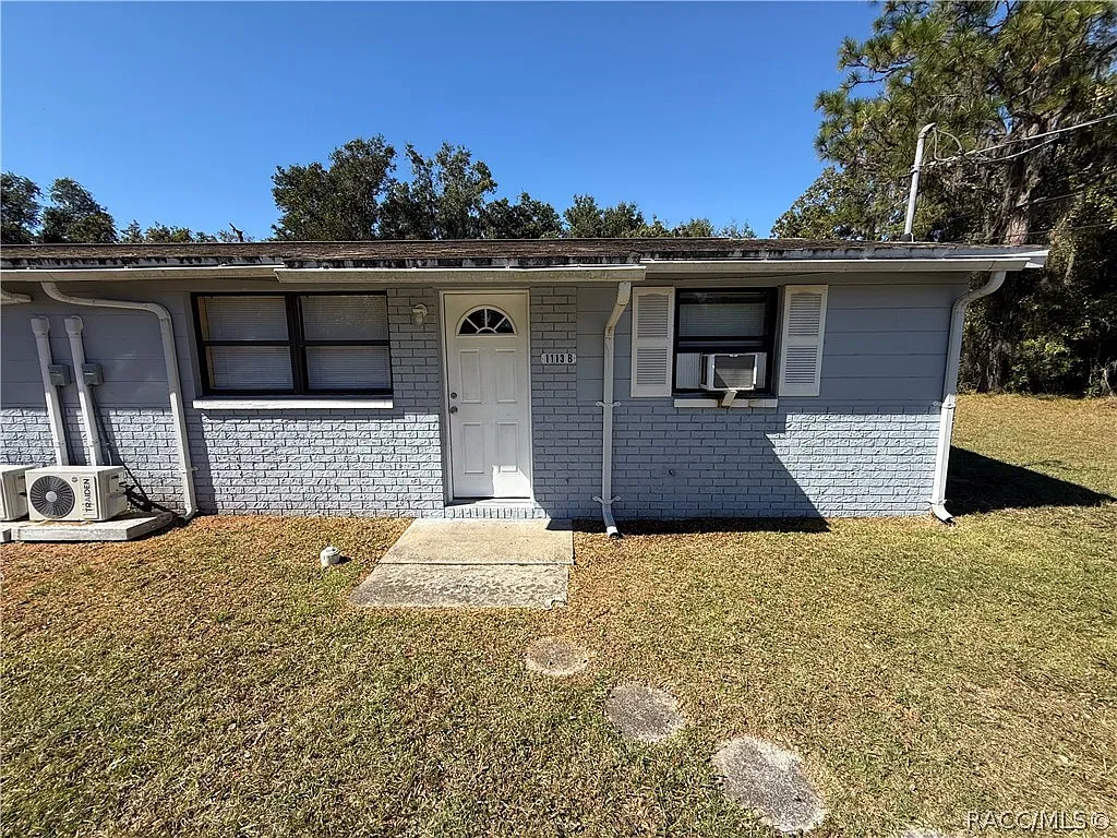 2 bed, 636 sqft, $1,200 — Photo 1