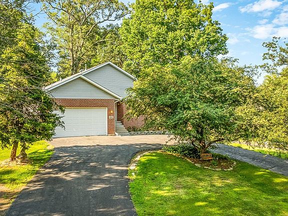 4th image of 2085 Lake Summerset Rd
