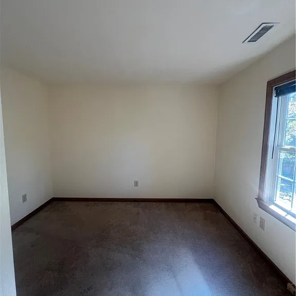 2843 Sand Hills Dr — Photo 14