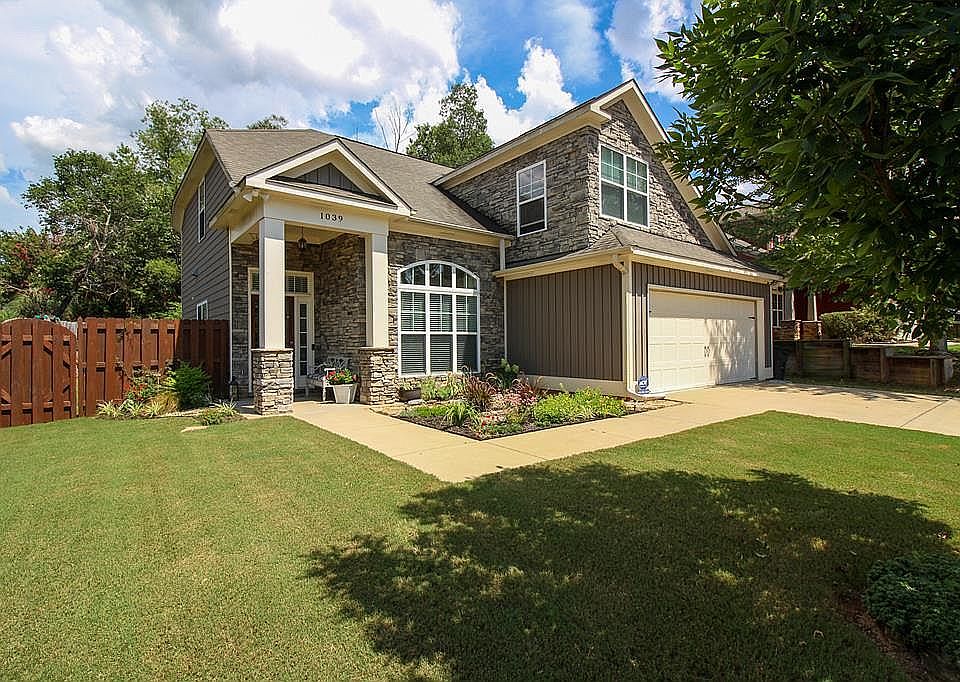 1st image of 1039 Red Maple Way