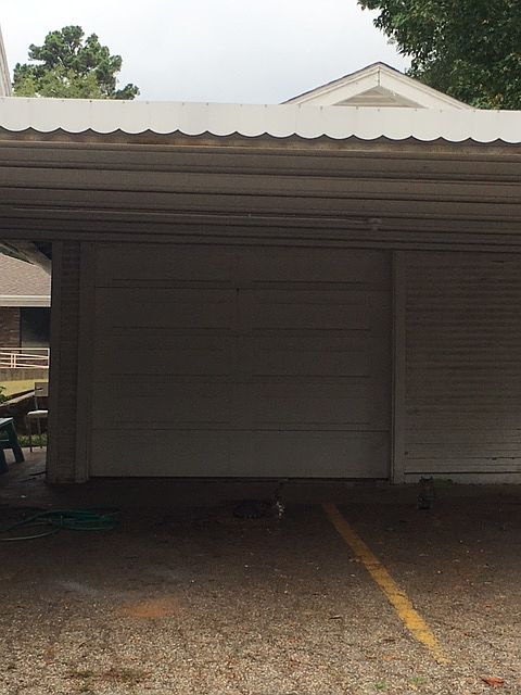 2nd image of 901 Jefferson St