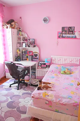 Sold by Corcoran | media 19