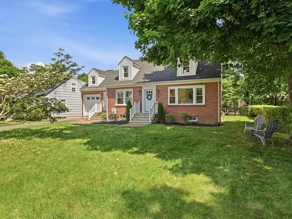 82 Lincoln Park, Longmeadow, MA 01106