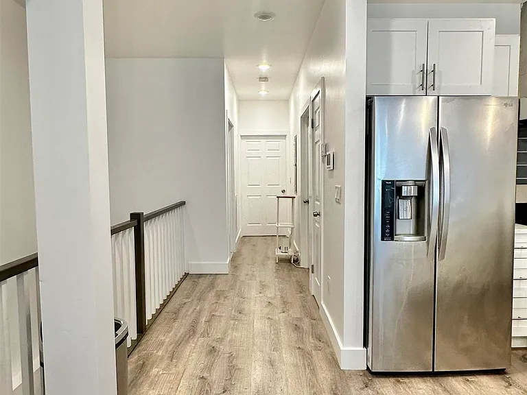 20 Fisk St #A — Photo 17