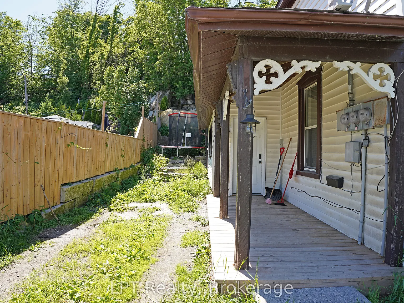3 bed, $1,850 — Photo 2