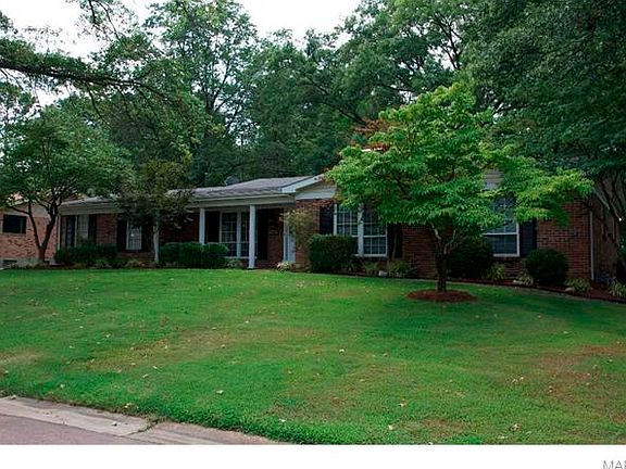 2nd image of 9163 Wembley Woods Dr